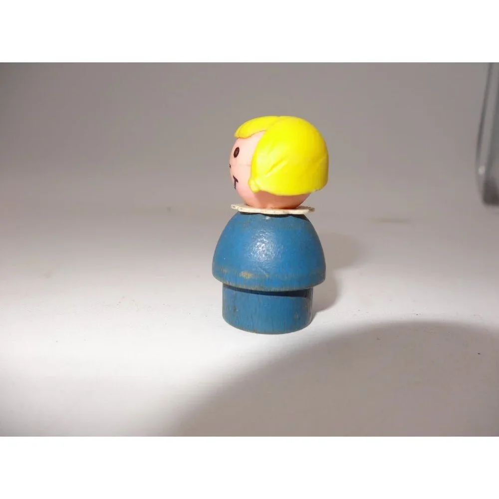 Fisher Price Little People Merry Go Round School Playground Yellow Green an Girl